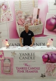 exhbition-staff-yankee-candles-london