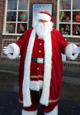 Pub-visit-by-Santa-in-North-Wales-Wayne-F