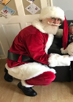 hire a professional Santa Oxford