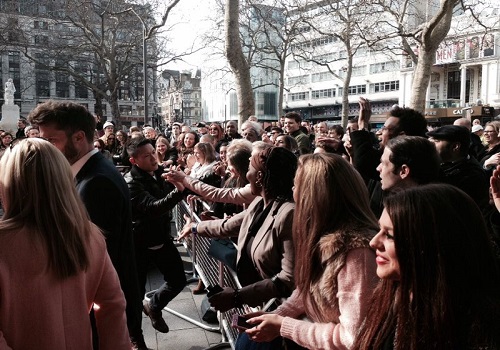hire a crowd of fans in london