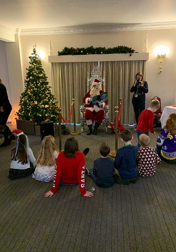 Story-time-with-a-professional-Santa